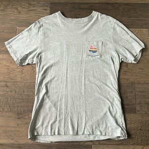 Vineyard Vines-Men’s size mediumTexas t-shirt